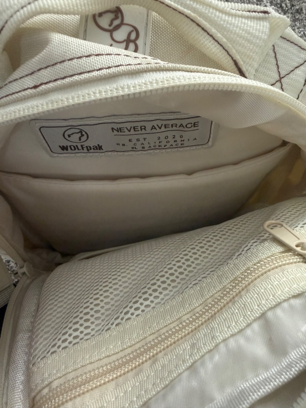 Bombshell mini backpack (Wolfpack) - Picture 3 of 3